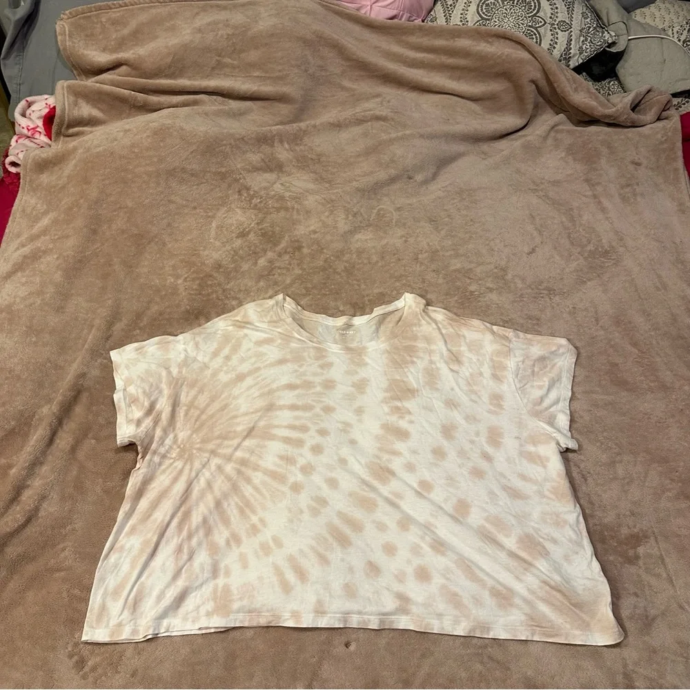 OLD NAVY • tie-dye cropped tee - Picture 2 of 5